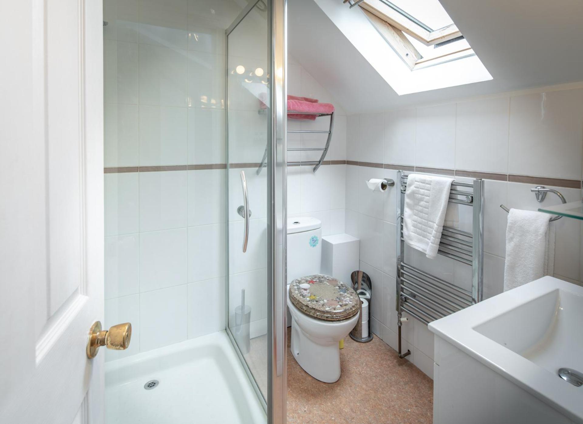 Westwood Guest House Λάιμ Ρέγκις Εξωτερικό φωτογραφία